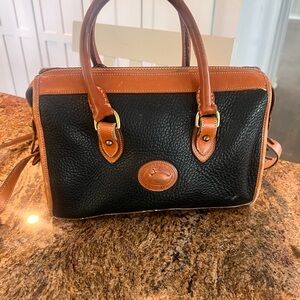 Dooney & Bourke Vintage Black Brown Pebbled Leather